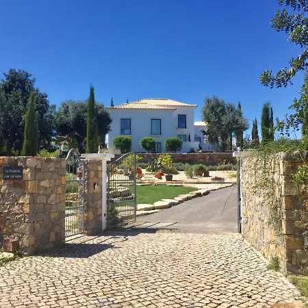 La Senhora Oliveiras Apartmán