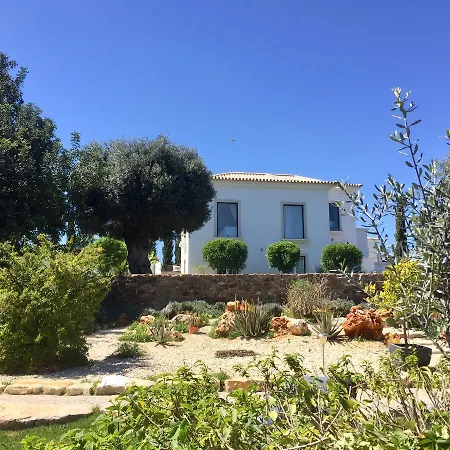 La Senhora Oliveiras 公寓 *